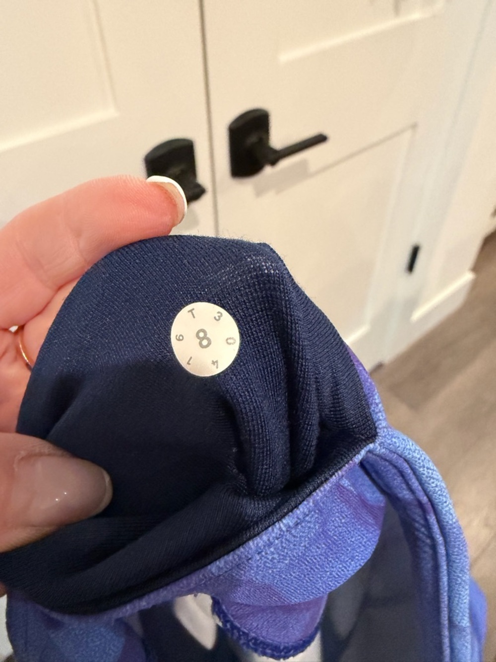 Lululemon Leggings in Midnight Tulle Multi Size 6 EUC Athleisure Yoga Athletic - Picture 7 of 10